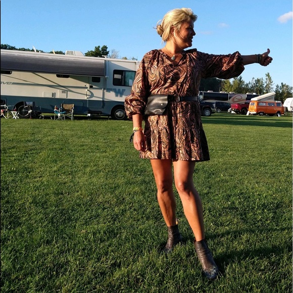 Meet your Posher, Sarah - Picture 1 of 1